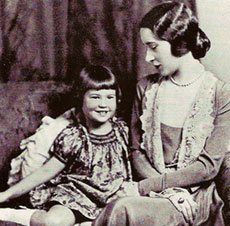 Gloria Morgan-Vanderbilt with daughter: Gloria Morgan Vanderbilt with her daughter Gloria Vanderbilt