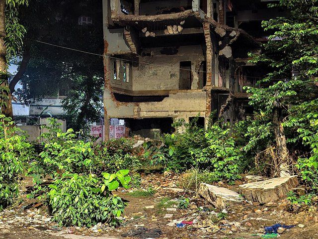 Dhanmondi 32 House: This is the Bangabandhu 32 No House at Dhanmondi.