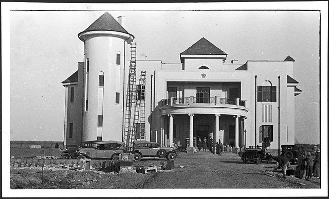 Al-Rehab Palace, where the story took place