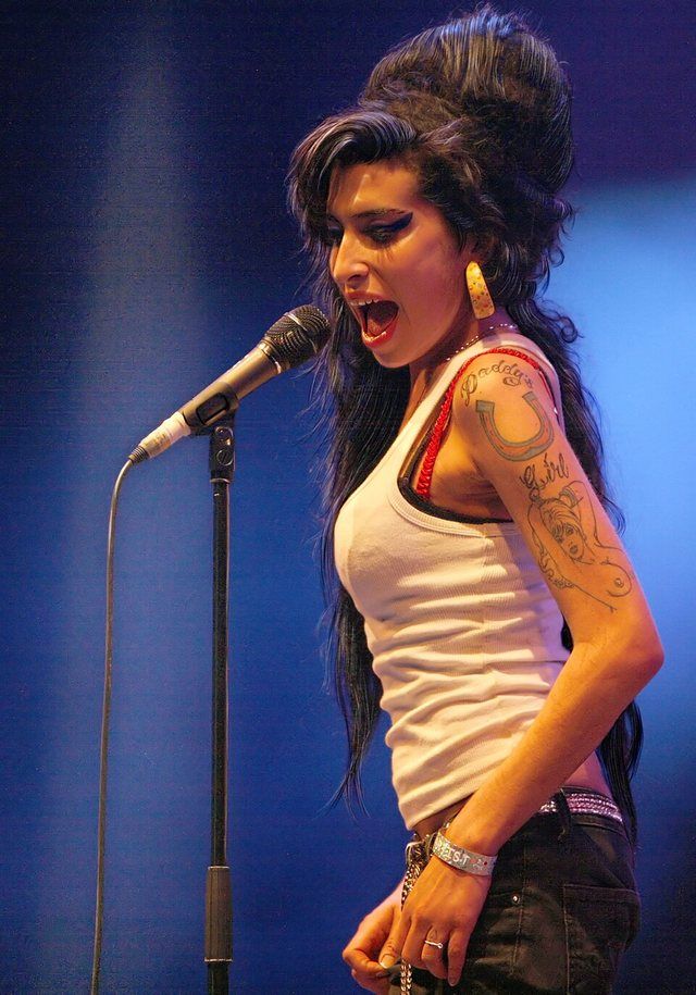 Amy Winehouse: Amy Winehouse f4962007 crop