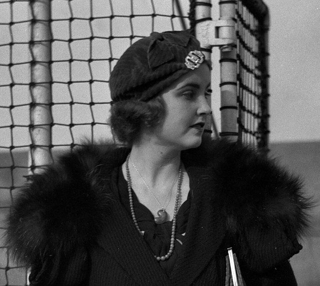 Barbara Hutton: Barbara Hutton on a ship (cropped)
