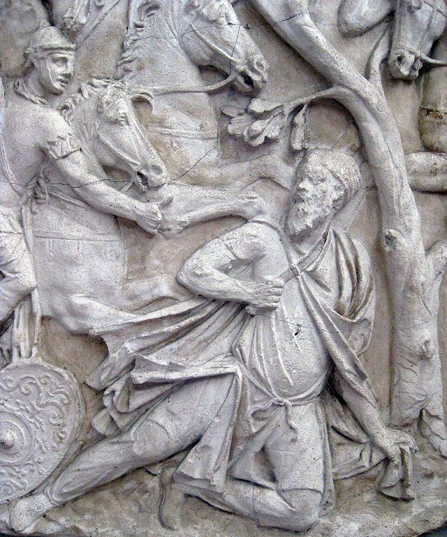 Decebal suicide: The suicide of the Dacian King Decebal on the Trajan Column