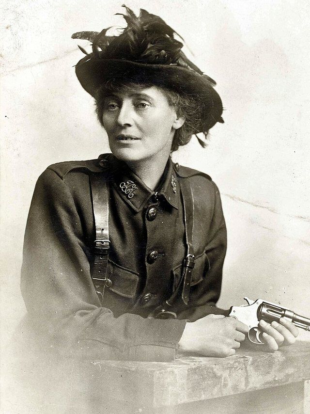 Constance Markievicz: Countess Constance Markiewicz-1.1.2 (cropped)