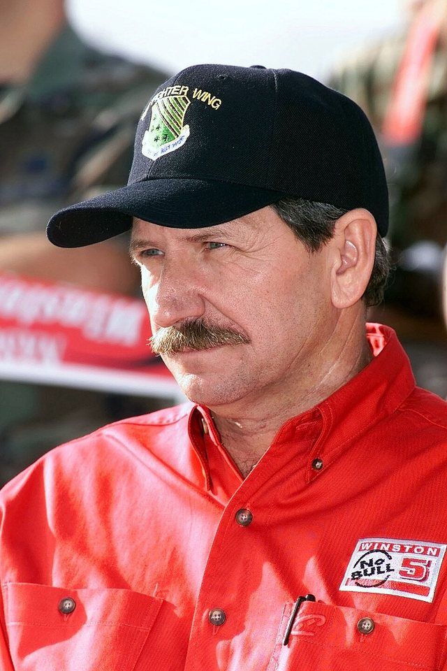 Dale Earnhardt: Dale Earnhardt visits Langley AFB