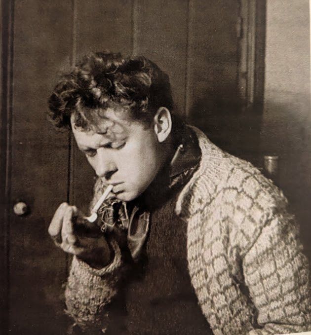 Dylan Thomas: Dylan Thomas icon Blashford 1937