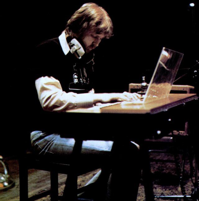 Harry Nilsson: Trade ad for Harry Nilsson's single "Many Rivers To Cross".To better adapt it to his respective Wikipedia article, the ad was cropped and cleaned in a graphics editi