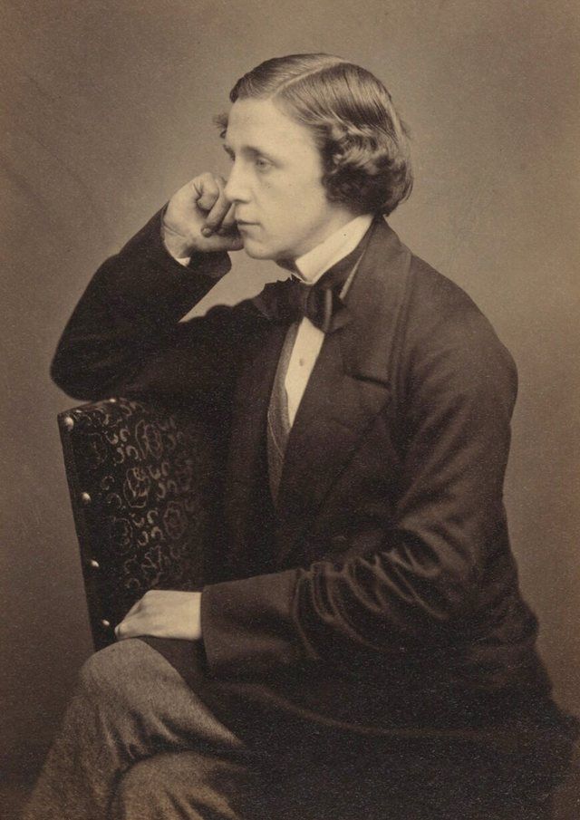 Lewis Carroll: LewisCarrollSelfPhoto