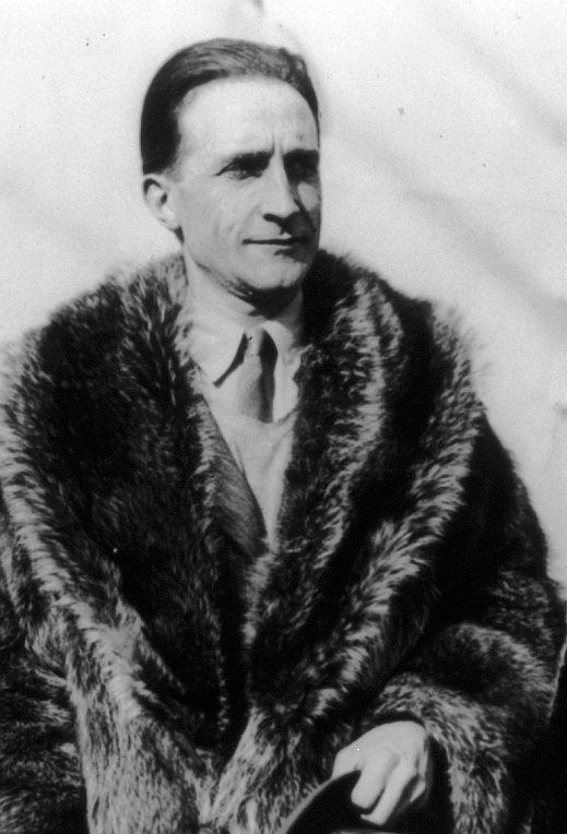 Marcel Duchamp: French artist Marcel Duchamp (1887-1968)