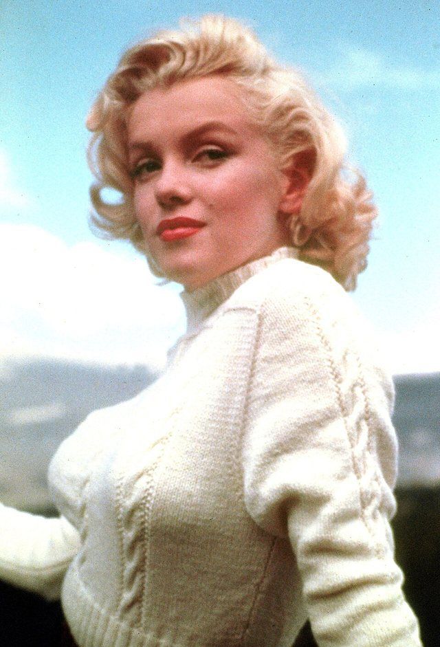 Monroecirca1953: Photo of actress in a late 1953 issue of Modern Screen. A search revealed that this was taken for 1954 film River of No Return.