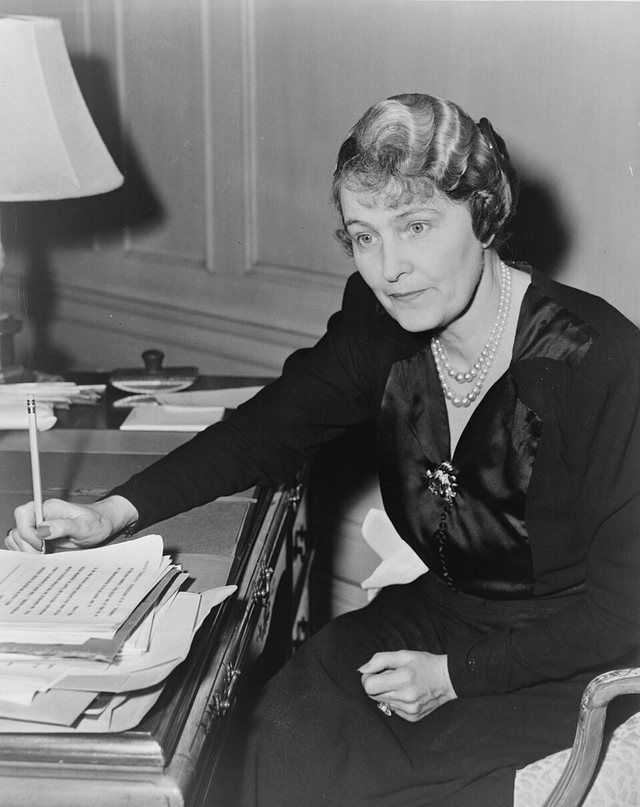 Marjorie Merriweather Post: Marjorie Merriweather Post Hutton Davies NYWTS