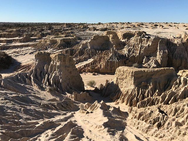 Lake Mungo lunette: A section of Lake Mungo's lunette