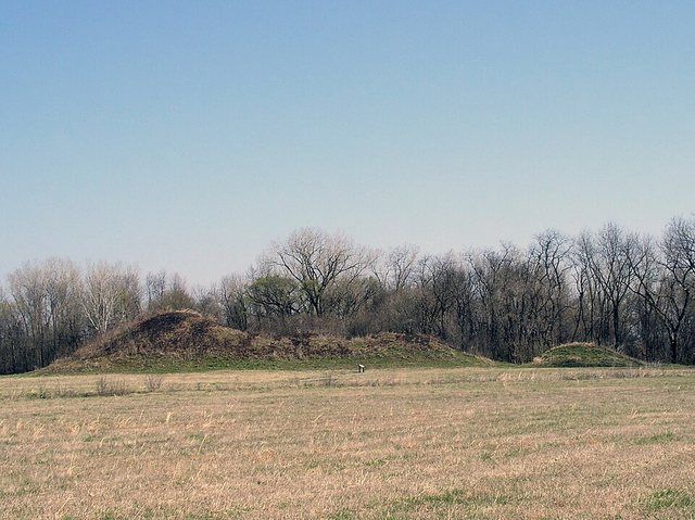 Spiro Craig Mound HRoe: The Great Mortuary or Craig Mound( also called "The Spiro Mound") is the second-largest mound on the Spiro site and the only burial mound. It is located abo