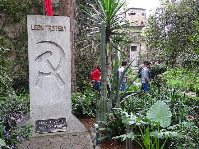 Trotsky Memorial in Garden - Leon Trotsky Museum - Coyoacan - Mexico City - Mexico (15333660737): Trotsky Memorial in Garden - Leon Trotsky Museum - Coyoacan - Mexico City - Mexico