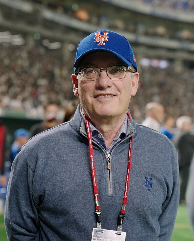 Steve Cohen (businessman): Steve baseball 4 (1) (cropped)