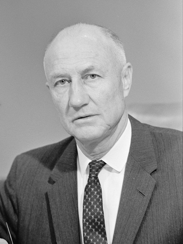 Strom Thurmond: Strom Thurmond, c 1961 (cropped)