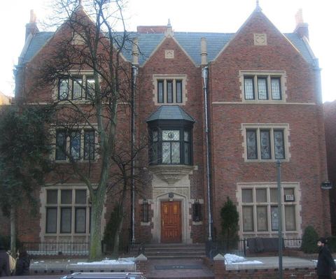 770 Eastern Parkway: 770Lubavitch