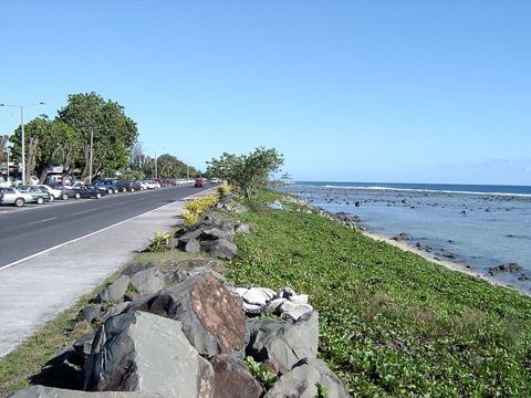 Avarua waterfront, Rarotonga, Cook Islands: Avarua waterfront, Rarotonga, Cook Islands in 2003 - excellent shoreline protection