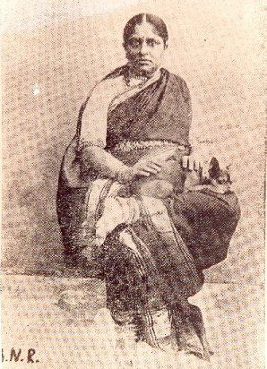 Bangalore Nagarathnamma: Indian Carnatic singer Bangalore Nagarathnamma with her pet dog (3 November 1878 - 19 May 1952)