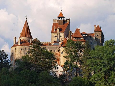 Bran Castle TB1: Bran Castle, Bran, Brasov, Transylvania, Romania.mw-parser-output .monument-istoric{width:400px;max-width:100%;margin:1px;padding:2px;background-color:#800000;colo