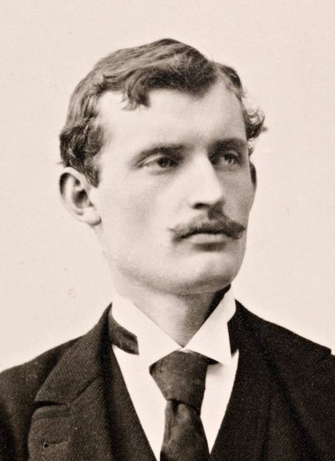 Edvard Munch: Portrait of Edvard Munch (cropped)