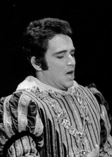 José Carreras: 27.02.1972. Don Carlos avec José Carreras. (1972) - 53Fi4217 (cropped)