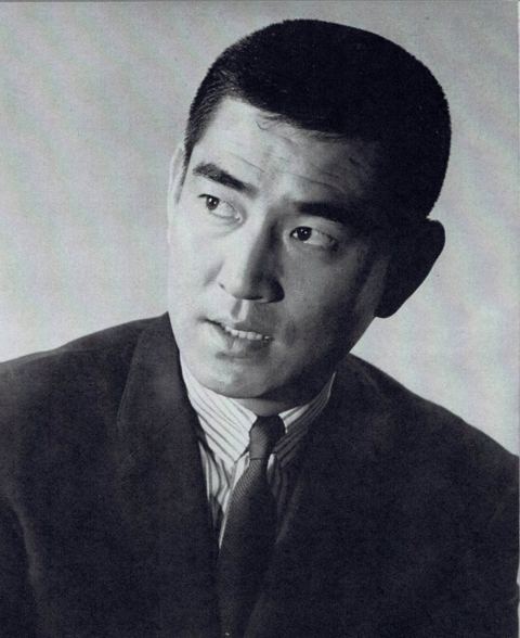Ken Takakura: 国際情報社『映画情報』第31巻1月号(1966)より高倉健