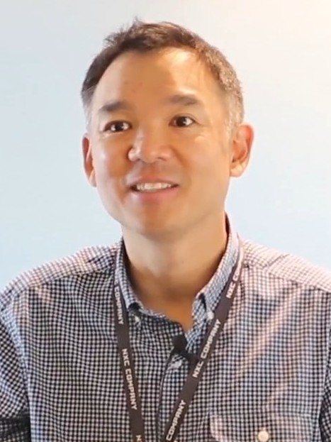 Kim Jung-ju: Kim Jung-ju presenting in 2016 (cropped)
