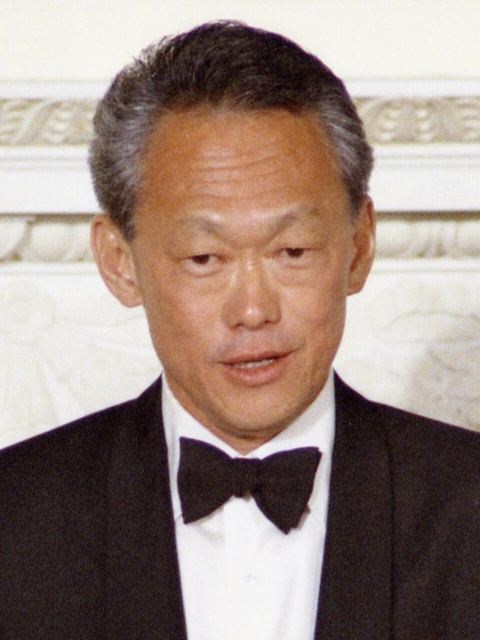 Lee Kuan Yew: Prime Minister Lee Kuan Yew of Singapore Making a Toast at a State Dinner Held in His Honor, 1975
