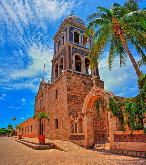 Misión de Nuestra Señora de Loreto - Baja California Sur (14563317428): Loreto, Mexico 2014 Legend and history confirms that Father Juan Maria de Salvatierra with very few resource