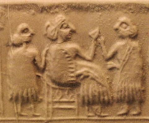 Puabi: Queen Puabi with attendants