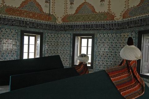 Bursa Şehzade Mustafa Türbesi 5970: Sehzade Mustafa’s tomb contains several other members of the family, Ahmed (son of Bayezit II, died 1513) and Orhan (son of Sehzade Mustafa), as