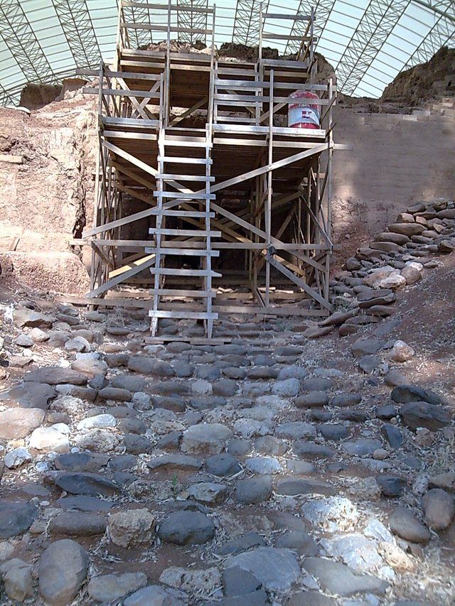 Tel Dan - Canaanite Gate: Tel Dan-Canaanite Gate