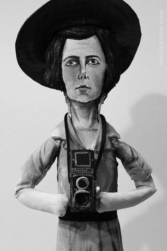Vivian Maier: www.mediodescocido.com.ar