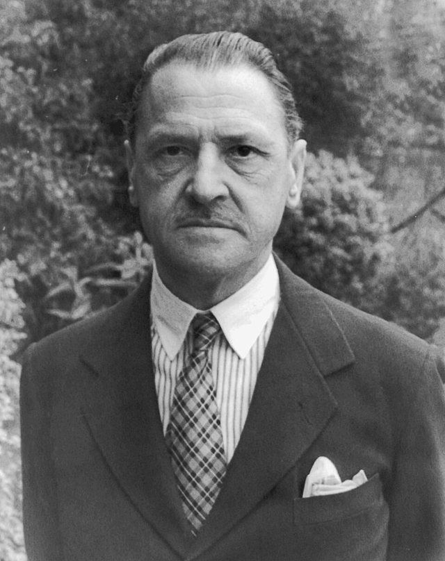 W. Somerset Maugham: Maugham retouched