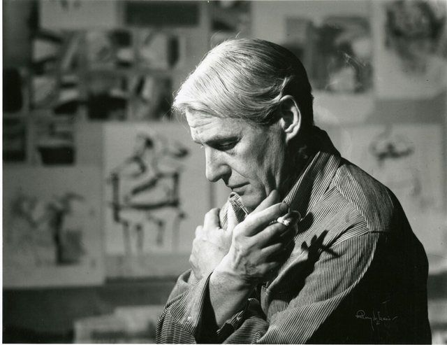 Willem de Kooning: Willem de Kooning in his studio