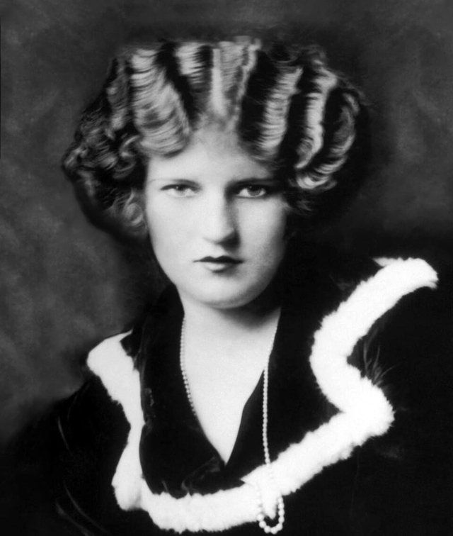 Zelda Fitzgerald: Zelda Fitzgerald (1923 Portrait) Retouched
